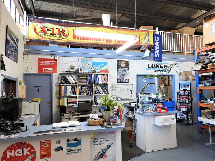 Click to view all images 2B Bricker Street Cheltenham VIC 3192 - Image 3