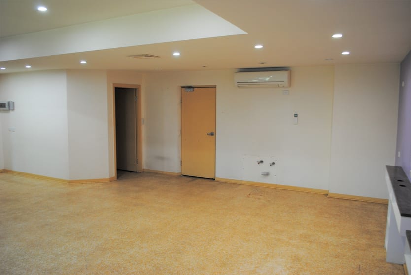 Click to view all images Tenancy 2/32-34 Brisbane Street Drayton QLD 4350 - Image 3