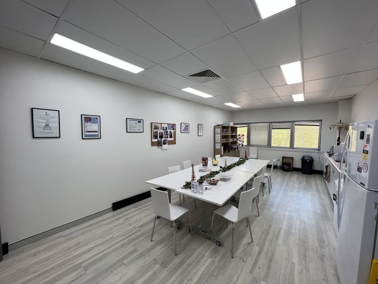 Click to view all images Suite 2/Ground Floor 160 Pacific Highway Charlestown NSW 2290 - Image 3
