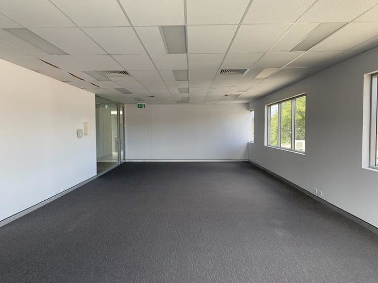 Click to view all images 31 Archer Street Carlisle WA 6101 - Image 3