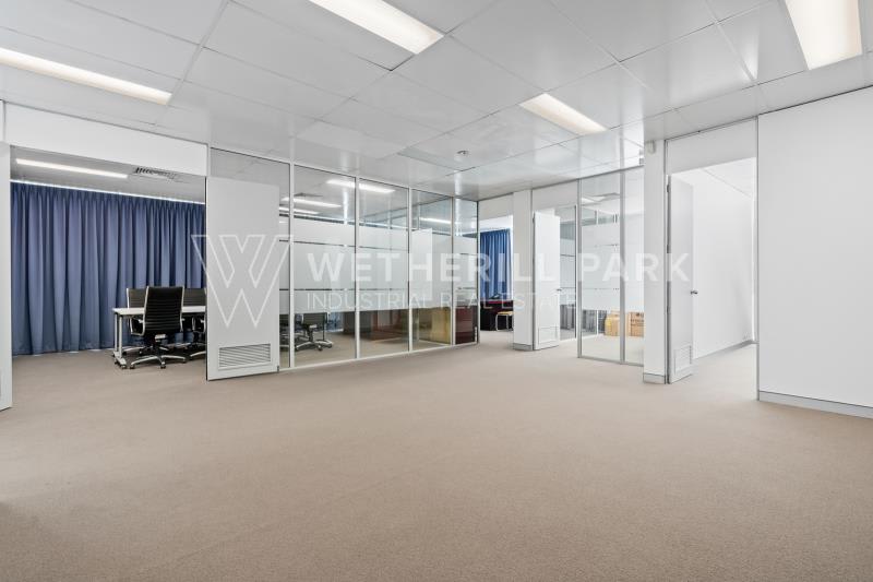 Click to view all images Smithfield NSW 2164 - Image 2
