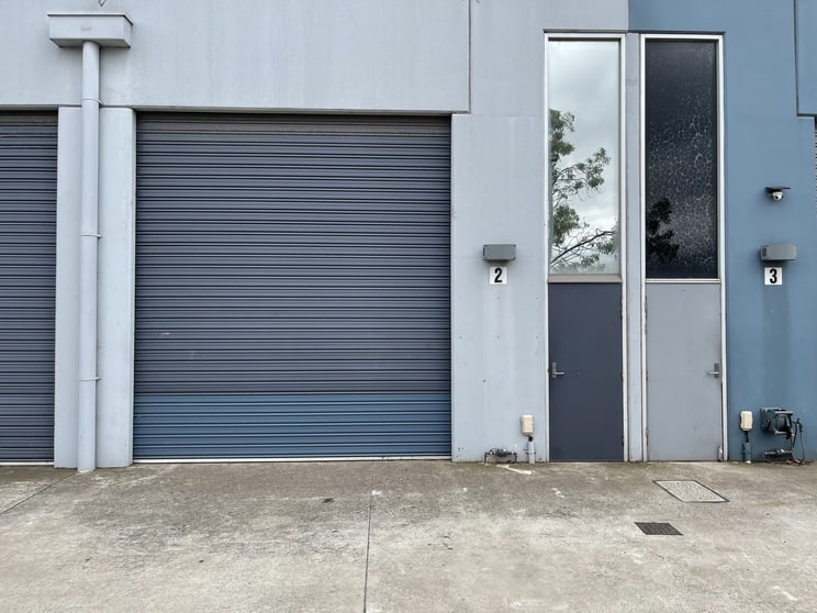Click to view all images Unit 2/6 Lakeside Avenue Reservoir VIC 3073 - Image 3