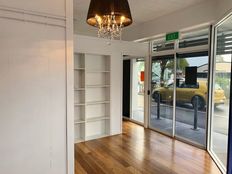 Click to view all images 11/217-219 Ron Penhaligon Way Robina QLD 4226 - Image 1