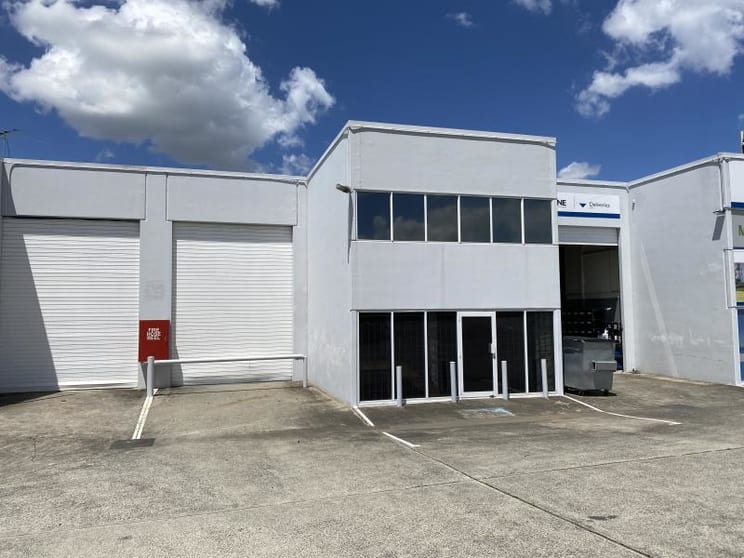 Click to view all images Unit 2/30 Kelliher Road Richlands QLD 4077 - Image 1