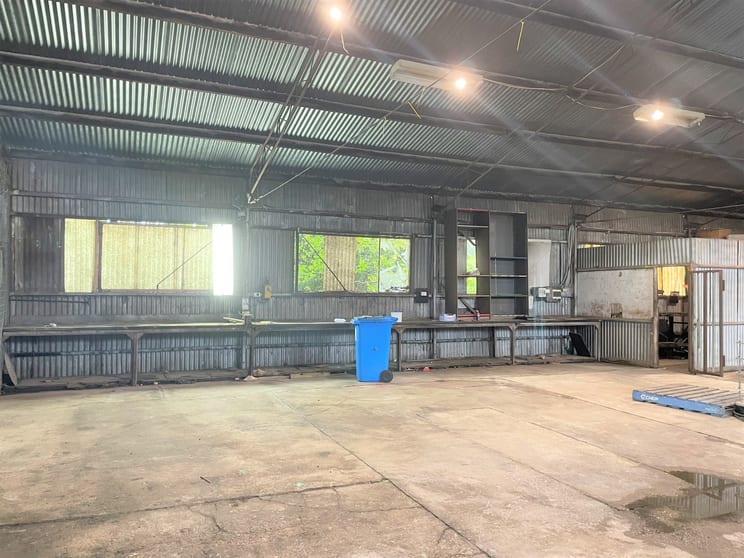 Click to view all images Cecil Hills NSW 2171 - Image 3