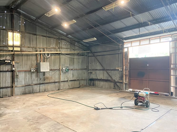 Click to view all images Cecil Park NSW 2178 - Image 1