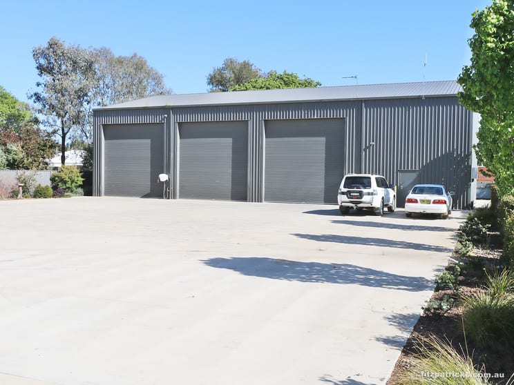Click to view all images 2 William Street Wagga Wagga NSW 2650 - Image 1