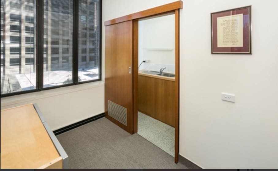 Click to view all images 404/60 Park Street Sydney NSW 2000 - Image 2