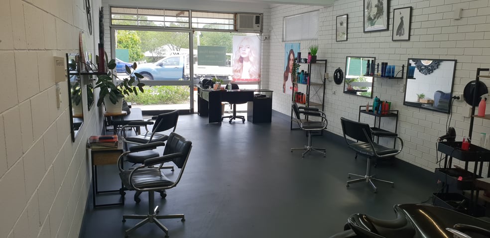 Click to view all images Shop 1/122 Blackstone Road Silkstone QLD 4304 - Image 1