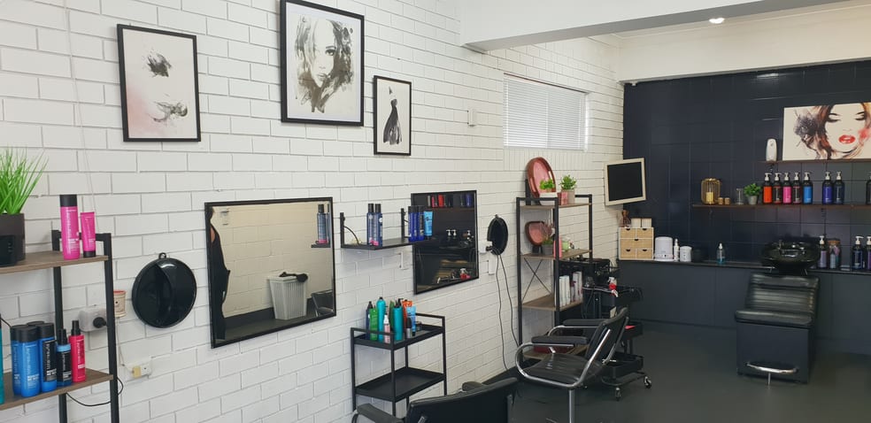 Click to view all images Shop 1/122 Blackstone Road Silkstone QLD 4304 - Image 2