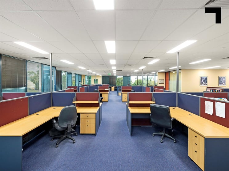 Click to view all images 12/15 Howleys Road Notting Hill VIC 3168 - Image 3