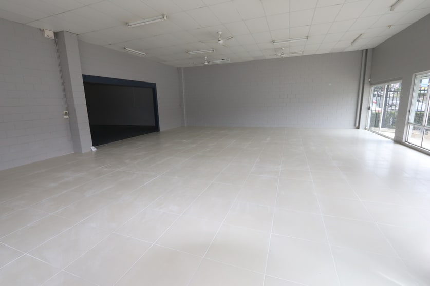 Click to view all images 2/60 Kortum Drive Burleigh Heads QLD 4220 - Image 3