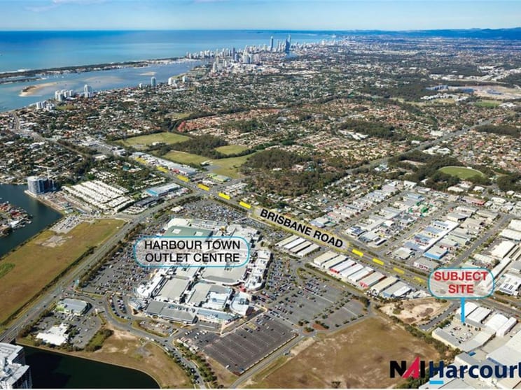 8/8 Centre View Drive Biggera Waters QLD 4216 - Image 1
