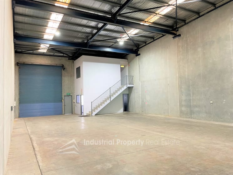 Click to view all images Wetherill Park NSW 2164 - Image 2