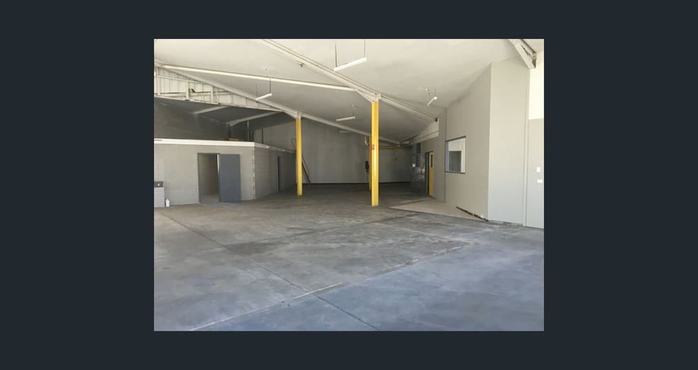 Click to view all images 2/8 Enterprise Street Salisbury QLD 4107 - Image 3