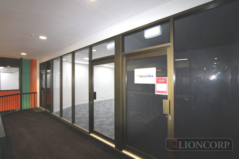 Click to view all images Stones Corner QLD 4120 - Image 1