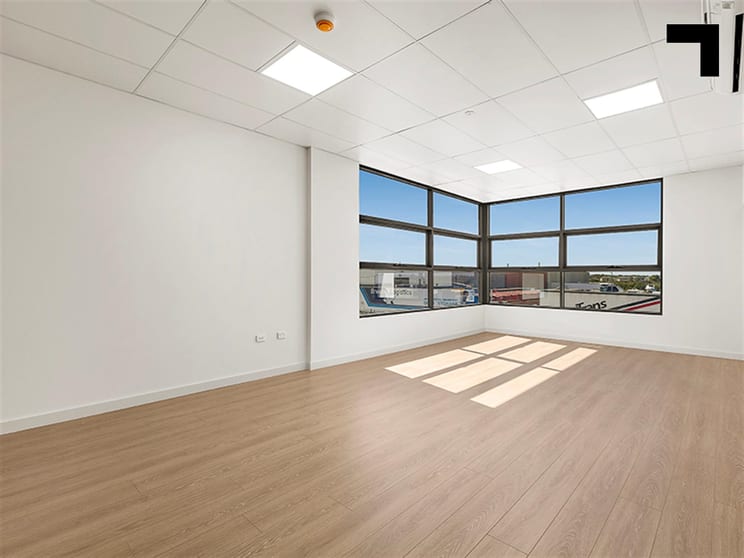 Click to view all images 2/10 Bate Drive Braeside VIC 3195 - Image 2