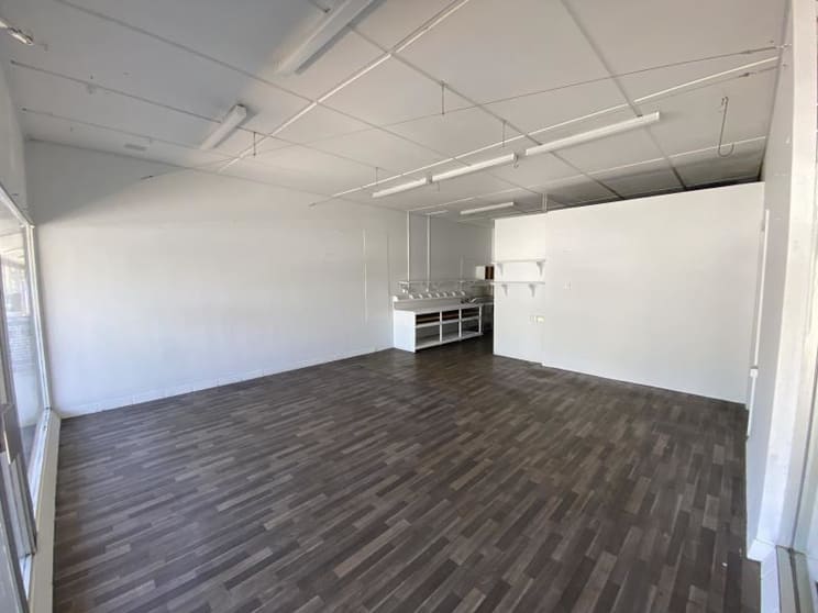 Click to view all images Shop 4/84 Rosewood Avenue Woodlands WA 6018 - Image 3