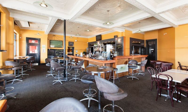 Click to view all images 221 Vincent Street Cessnock NSW 2325 - Image 2
