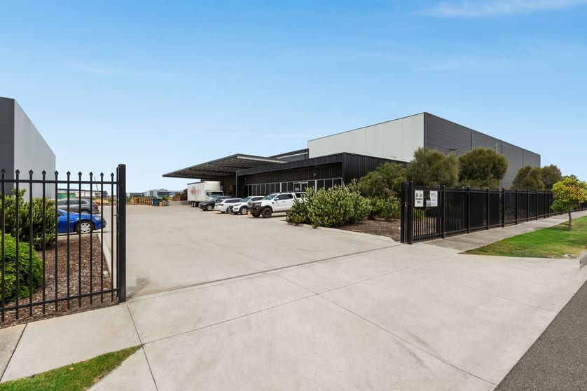 Click to view all images 28-34 Paraweena Drive Truganina VIC 3029 - Image 2