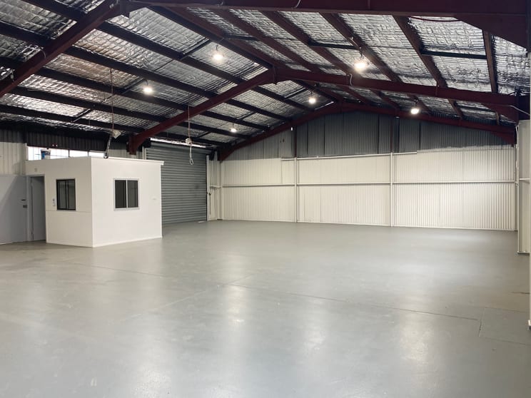 Click to view all images 3 Monte St Slacks Creek QLD 4127 - Image 2