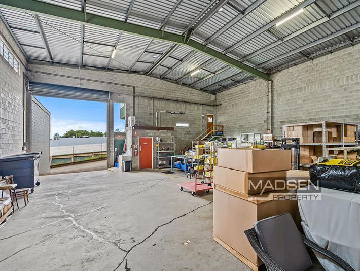 Click to view all images Unit 3/89 Jijaws Street Sumner QLD 4074 - Image 2