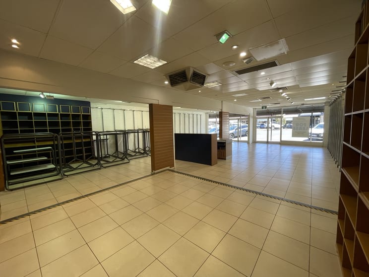 Click to view all images 255 Hannan Street Kalgoorlie WA 6430 - Image 3