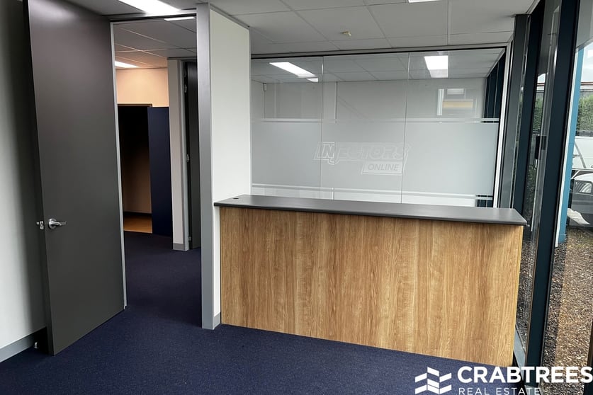 Click to view all images 9/13-15 Howleys Road Notting Hill VIC 3168 - Image 3