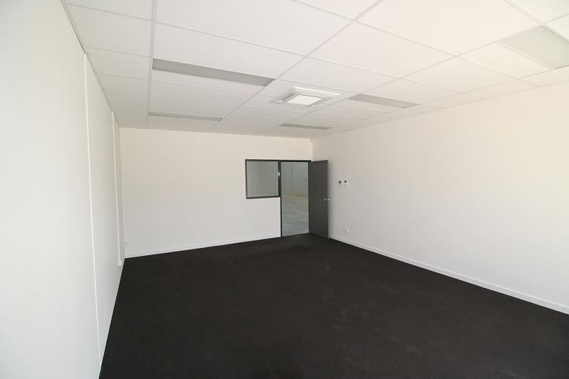 Click to view all images Unit 8/191-195 Greens Road Dandenong South VIC 3175 - Image 3