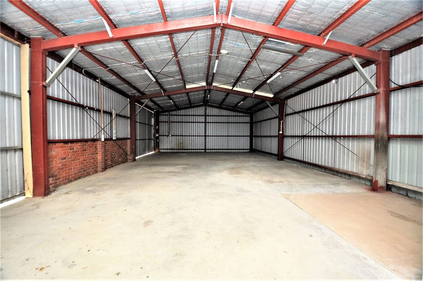 Click to view all images 231 Woodward Road Golden Square VIC 3555 - Image 2