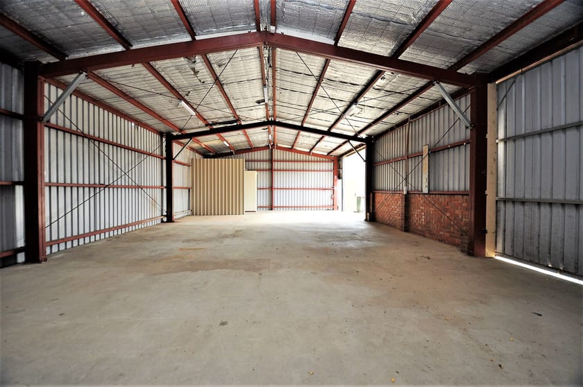 Click to view all images 231 Woodward Road Golden Square VIC 3555 - Image 3