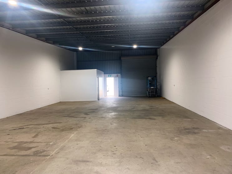 Click to view all images 3/40 Machinery Drive Tweed Heads South NSW 2486 - Image 3