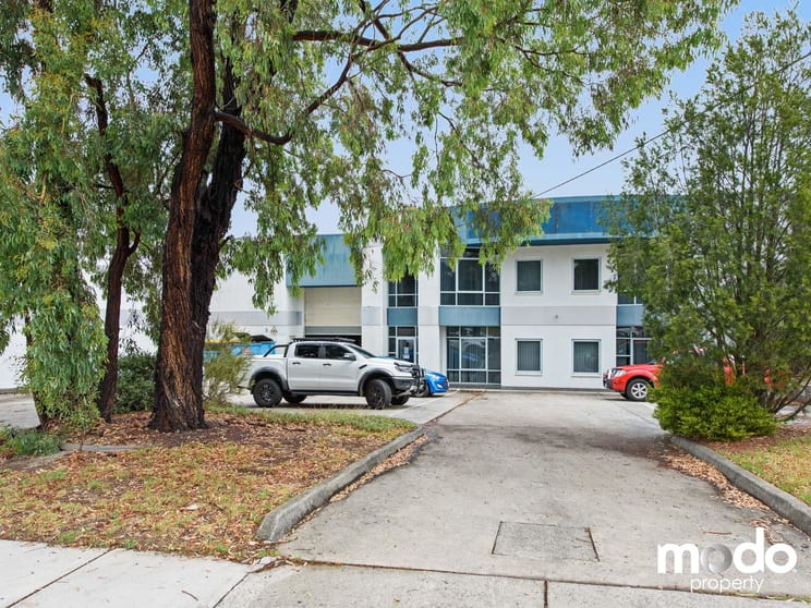 Click to view all images 21 Jellico Drive Scoresby VIC 3179 - Image 3