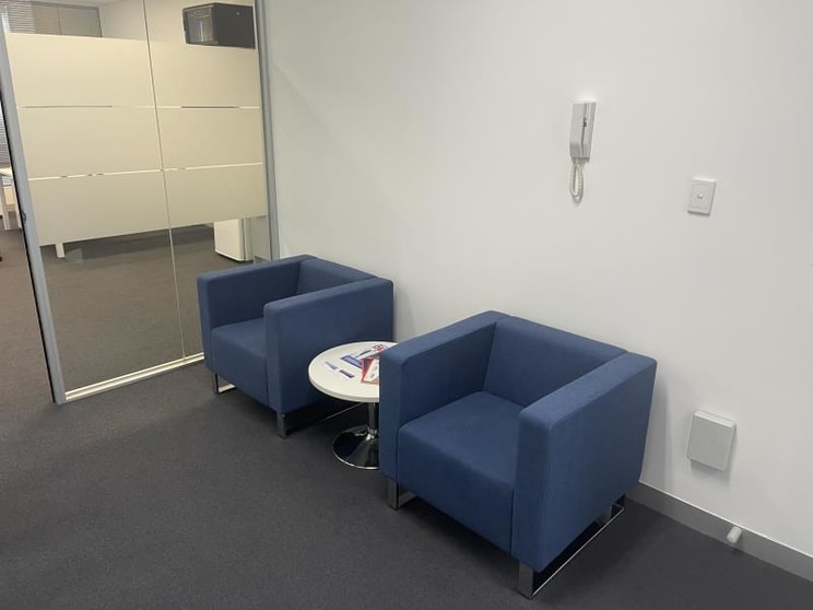 Click to view all images Level Suite 14/14/622 Ferntree Gully Road Wheelers Hill VIC 3150 - Image 2
