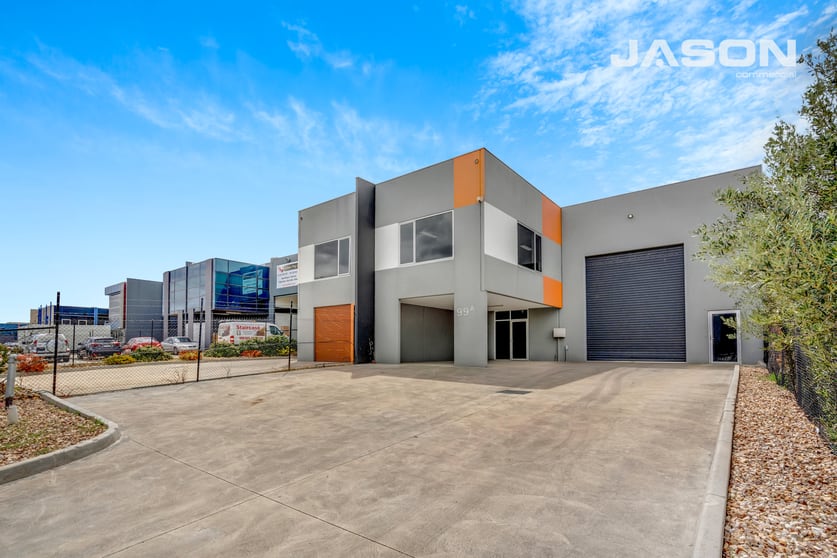 Click to view all images 99a Yellowbox Drive Craigieburn VIC 3064 - Image 2