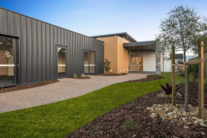 Click to view all images 8 Scott Street East Toowoomba QLD 4350 - Image 1