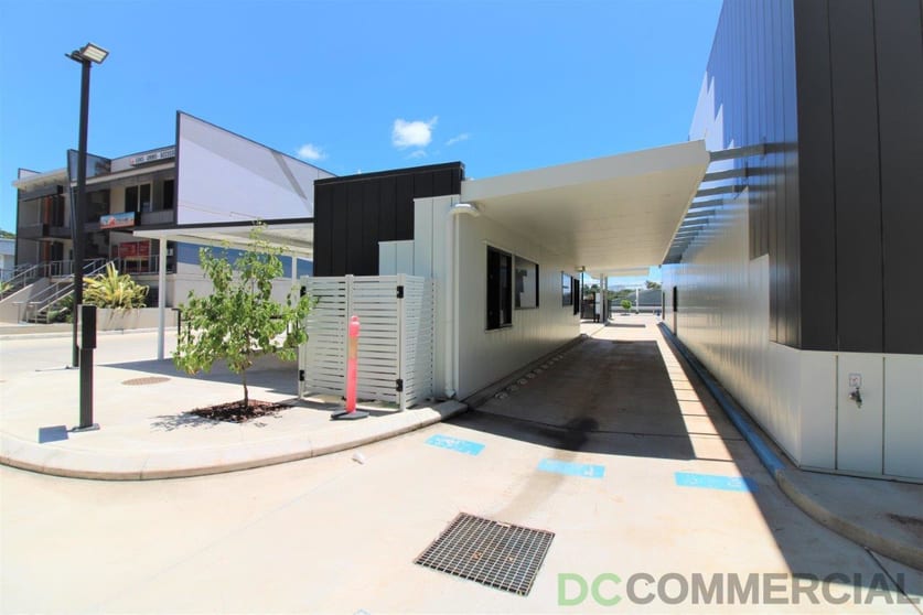 Click to view all images 2/249 James Street Toowoomba City QLD 4350 - Image 1