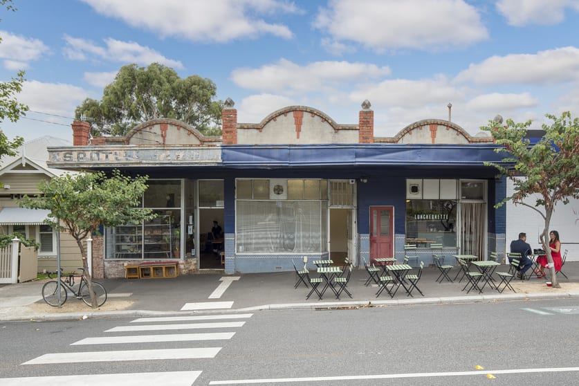 Click to view all images 171 Rankins Road Kensington VIC 3031 - Image 2