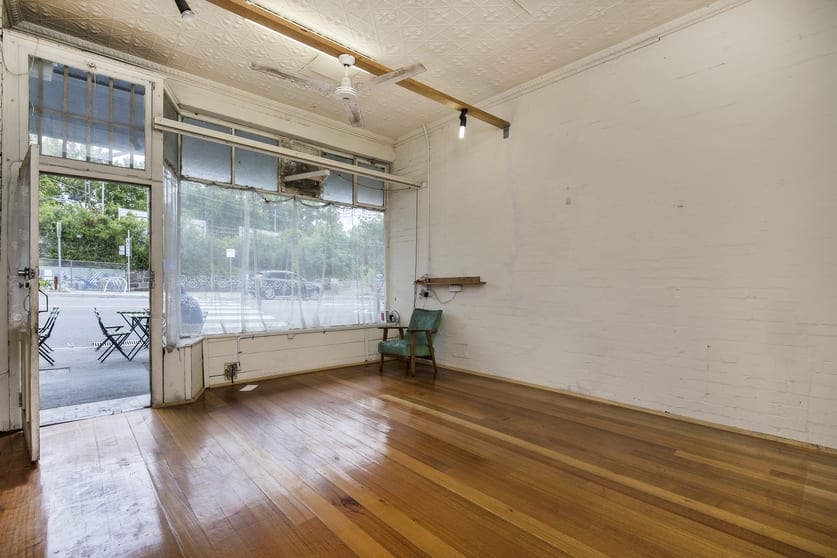Click to view all images 171 Rankins Road Kensington VIC 3031 - Image 3