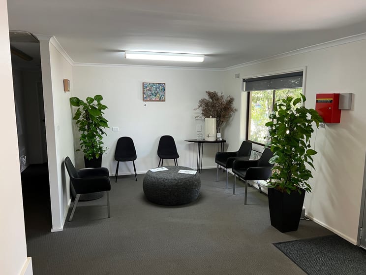 Click to view all images 108 Baxter Street Bendigo VIC 3550 - Image 2
