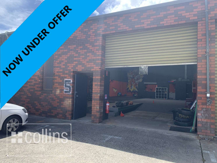 Click to view all images 5/2-4 Alexander Avenue Dandenong VIC 3175 - Image 1