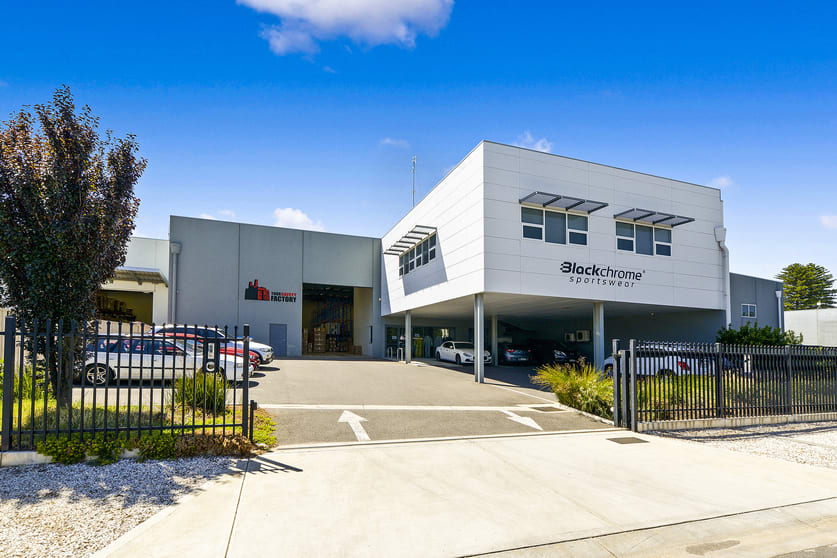 Click to view all images 14 Myer Court Beverley SA 5009 - Image 2