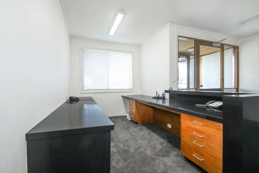 Click to view all images 1 Bellingham Street Leongatha VIC 3953 - Image 3