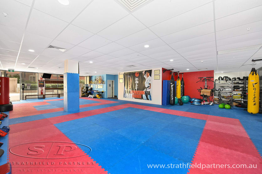 Click to view all images 6-14 Park Road Auburn NSW 2144 - Image 3