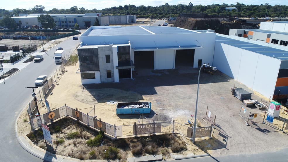 Click to view all images 1 Quartz Way Wangara WA 6065 - Image 2
