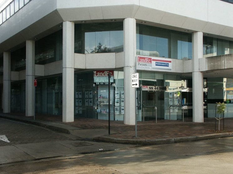 Click to view all images 3/60 Macquarie Street Parramatta NSW 2150 - Image 2