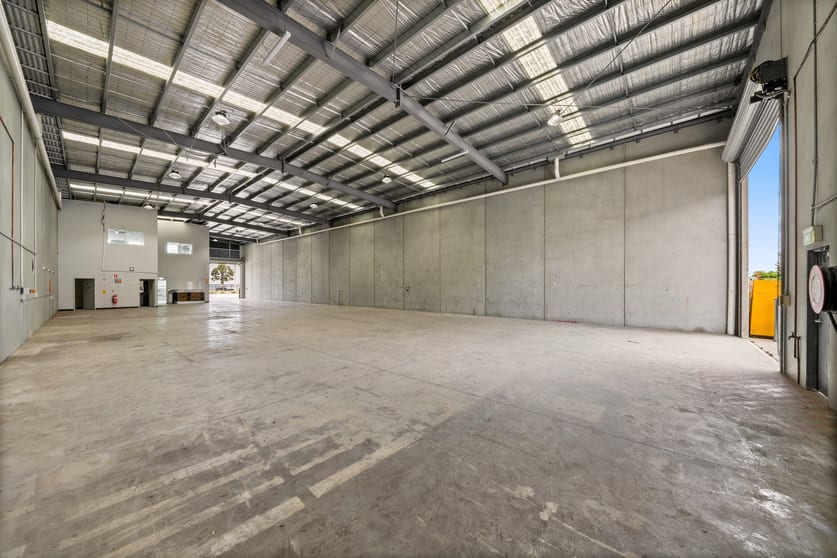 Click to view all images 636 Somerville Rd Sunshine West VIC 3020 - Image 2