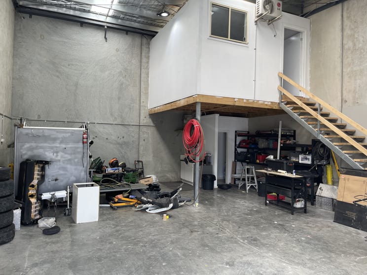 Click to view all images Unit/19/20-22 Thornycroft Street Campbellfield VIC 3061 - Image 2
