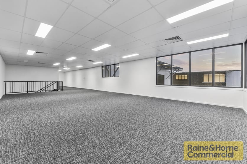 Click to view all images B/6 Hurricane Street Banyo QLD 4014 - Image 3