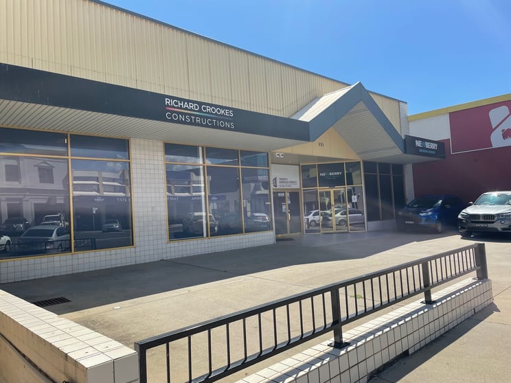 2/493 Peel Street Tamworth NSW 2340 - Image 1